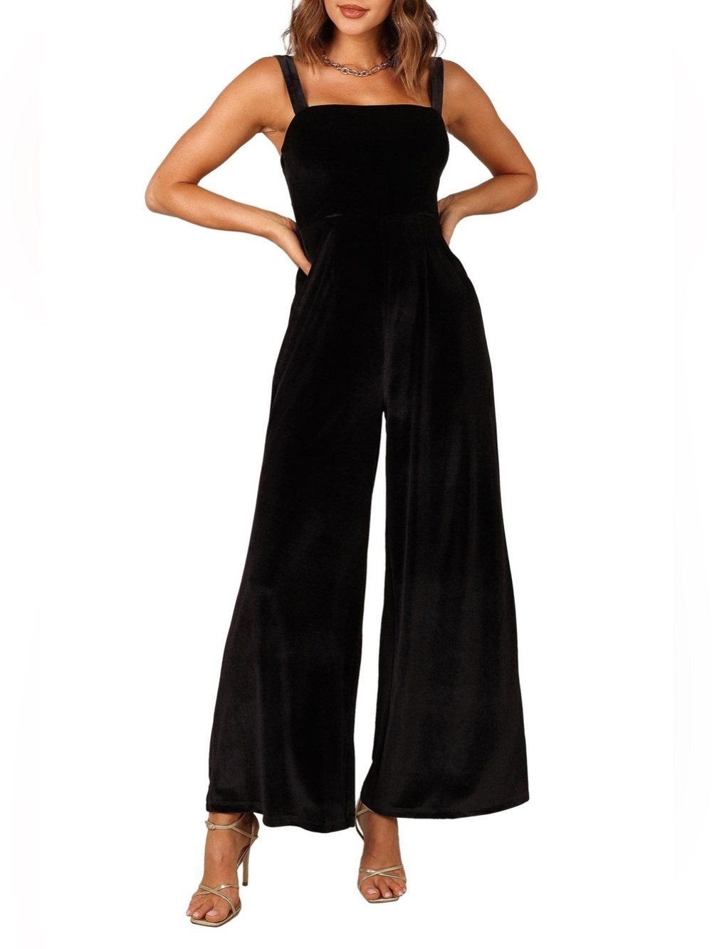 Petal & Pup Scarlette Wide Leg Velvet Jumpsuit Size Medium Black Sleeveless